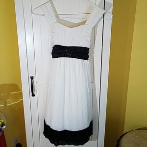 Girls My Michelle white and black gown